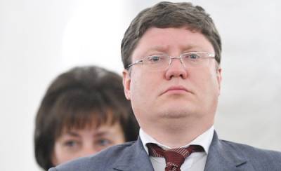 "Единая Россия" приняла отставку Исаева